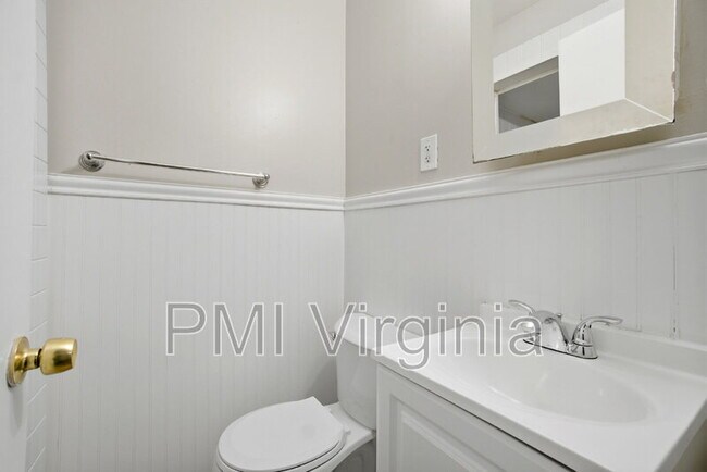 Building Photo - 4209 Dunning Rd