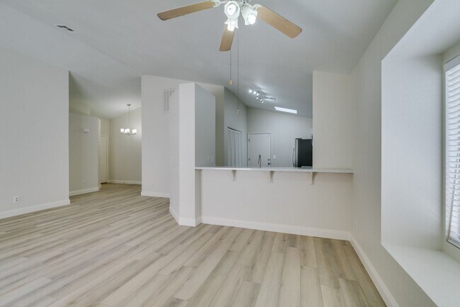 Building Photo - Charming 3-Bedroom Home with Covered Patio