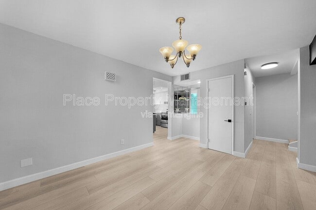 Building Photo - 6863 Caminito Mundo