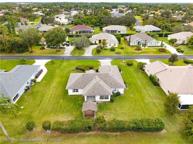 Building Photo - 2508 Manor Dr