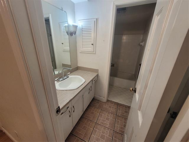 Building Photo - 7708 Village Trail Dr