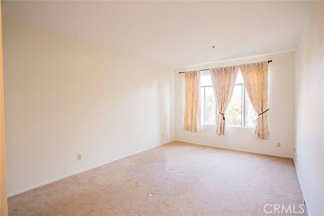 Building Photo - 2563 Plaza del Amo Plz