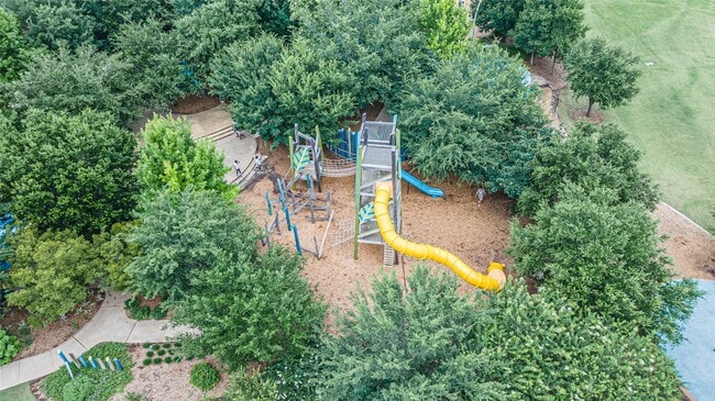 Building Photo - 1618 Clover Ct