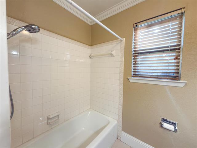 Building Photo - 2721 Buffalo Dr