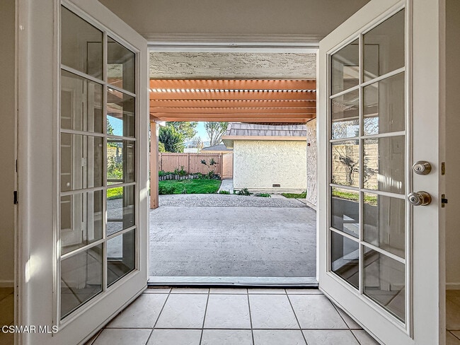 Building Photo - 4150 Lake Harbor Ln