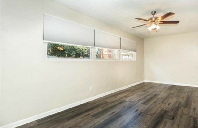 Building Photo - 2186 Greenbriar Blvd