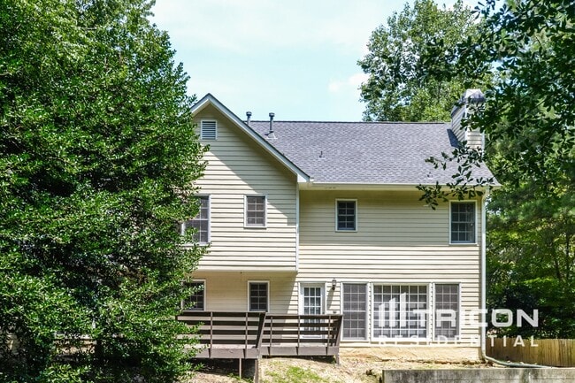 Building Photo - 1373 Wynford Gate