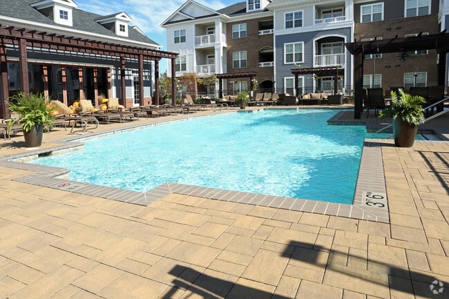 Building Photo - Cambria at Cornerstone