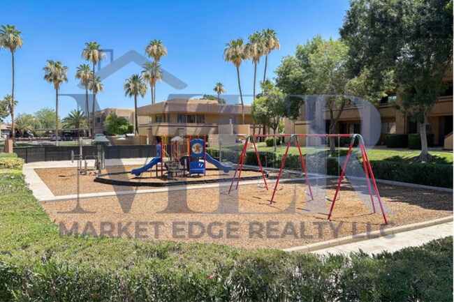 Building Photo - 2Bed/2Bath Apt at Greenway/35th Ave! Move-In Ready on 08/06/2026!