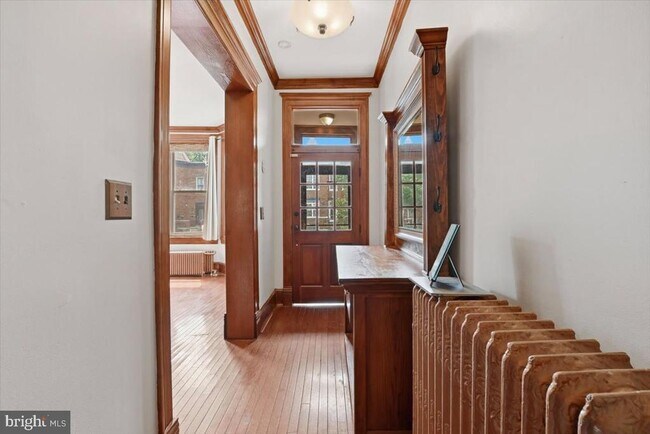 Building Photo - 3009 11th St NW