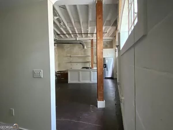 Building Photo - 510 Whitehall St SW