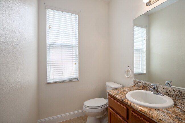Building Photo - 13754 Amelia Pond Dr