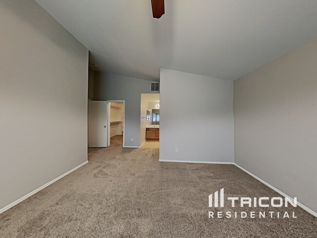 Building Photo - 25683 W St Kateri Dr