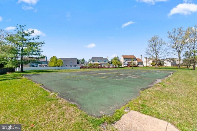 Building Photo - 2125 Cedar Barn Way