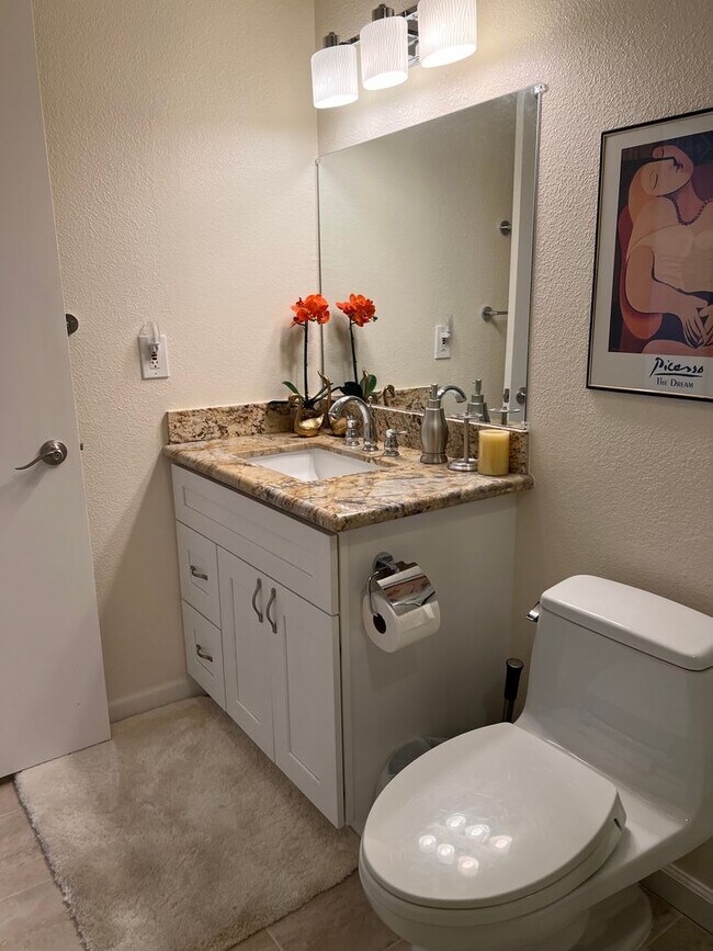 Building Photo - 2740 Ptarmigan Dr