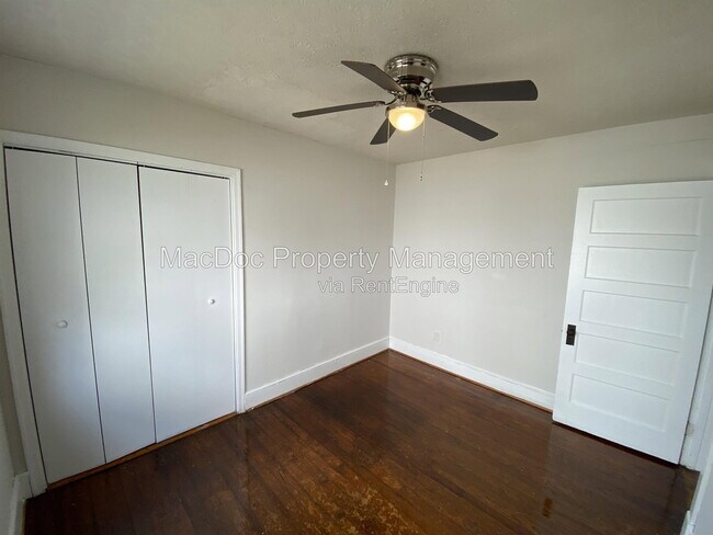 Building Photo - 138 Mansfield St