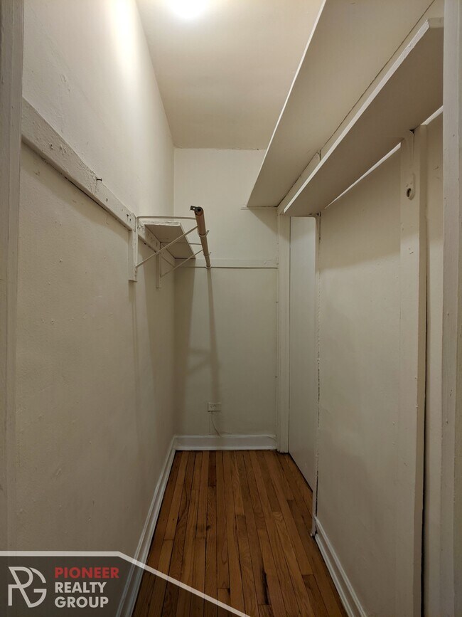 Building Photo - 1164 N Dearborn St