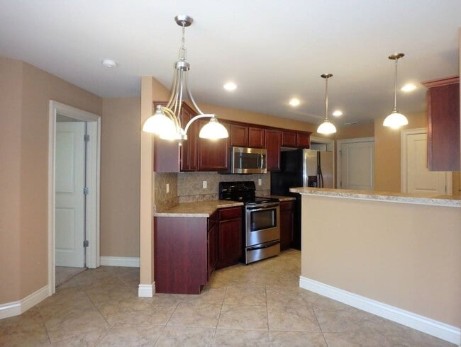 Building Photo - Great 3 Bed 2 Bath House in Mill Creek Manor!