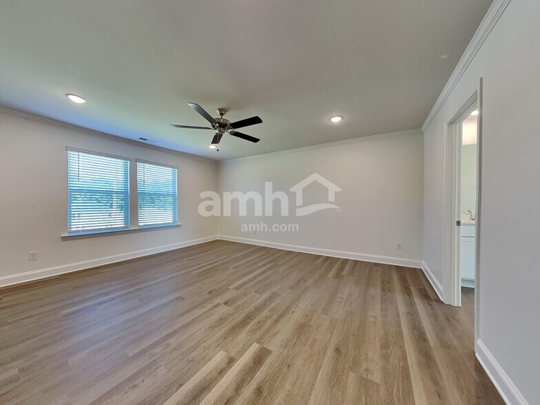 Building Photo - 3511 Lincoln Hts Ln