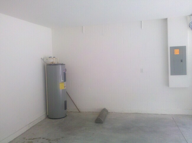 Building Photo - 63 Disalvo Pl