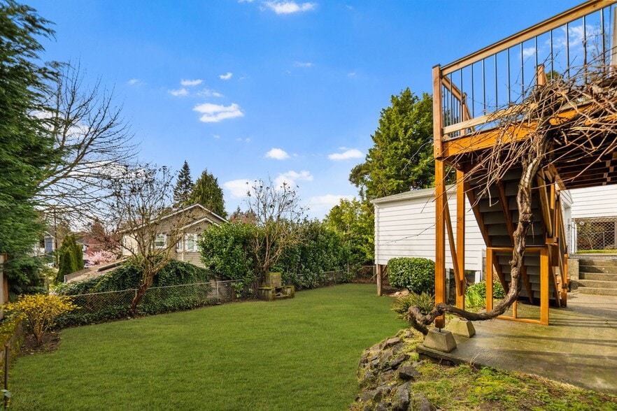 Building Photo - 4731 49th Ave NE