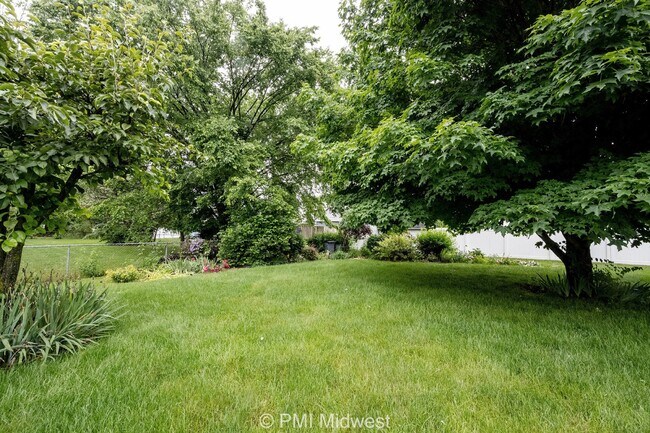 Building Photo - 860 Sable Ridge Dr