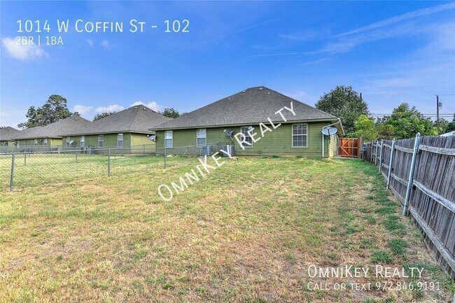 Building Photo - 1014 W Coffin St