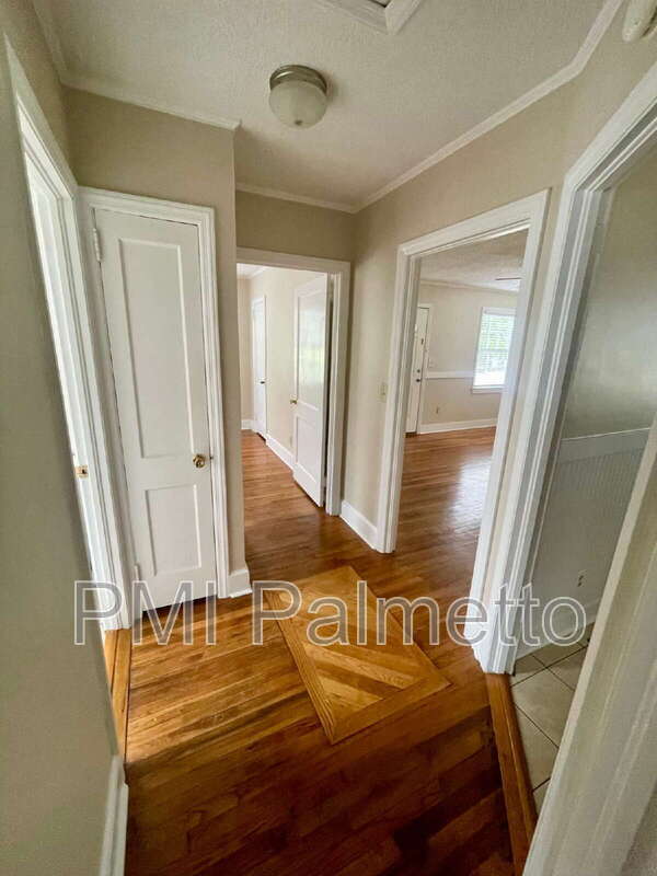 Building Photo - 320 Culler St