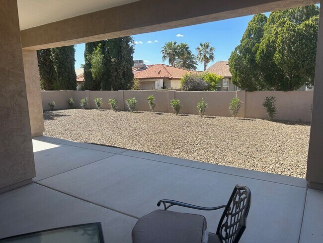 Building Photo - 26424 S Lakewood Dr