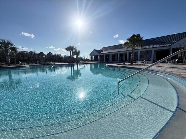 Building Photo - 2731 House Finch Rd