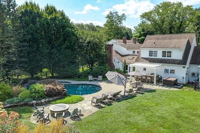 Building Photo - 60 Washington St