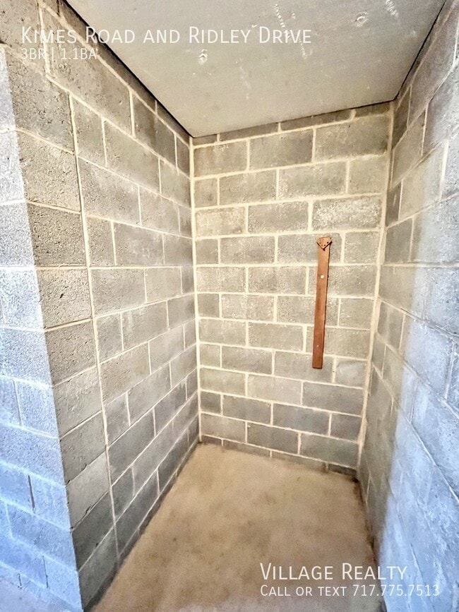 Building Photo - 1953 Kimes Rd