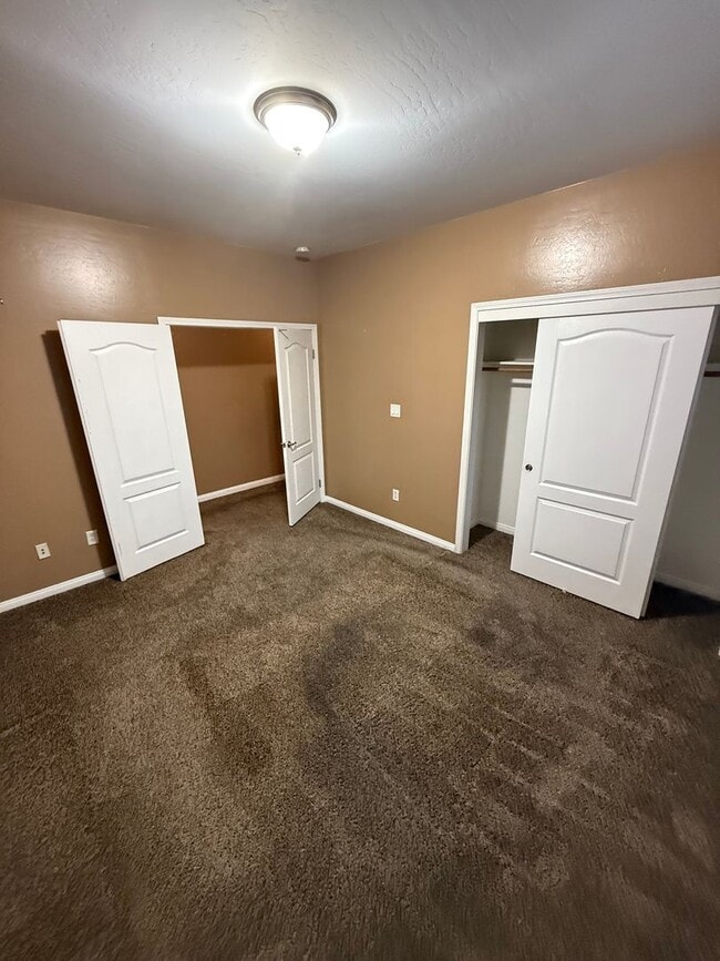 Building Photo - Spacious 4-Bedroom Home in Terra Vista