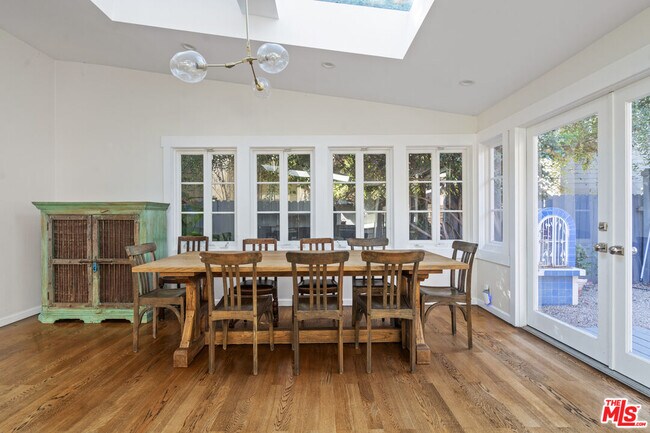 Building Photo - 1640 Electric Ave