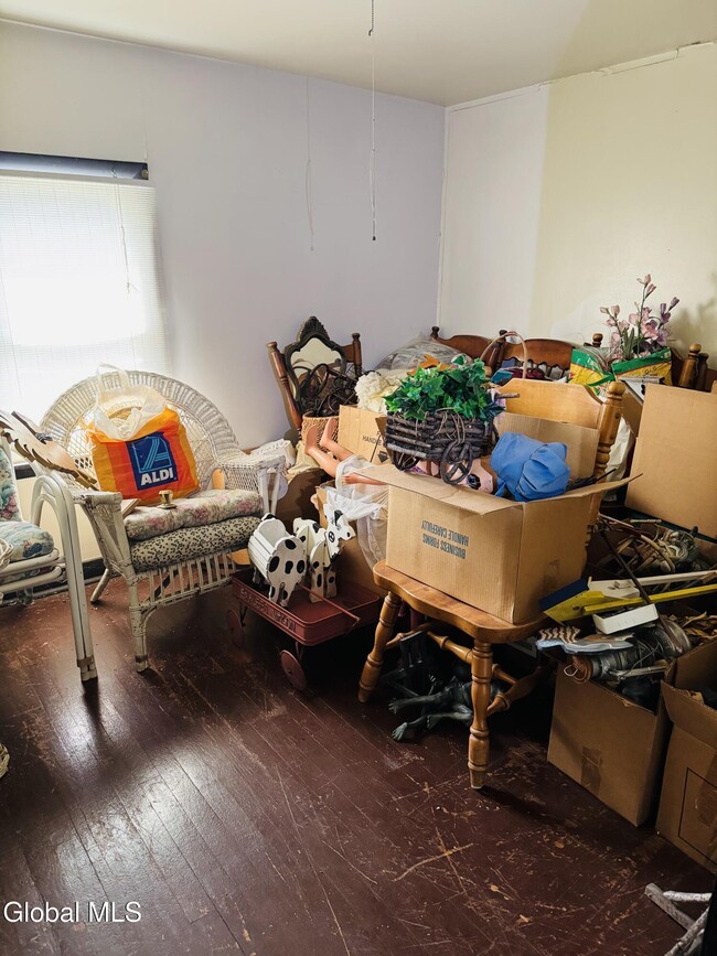 Building Photo - 2970 Salisbury Pl