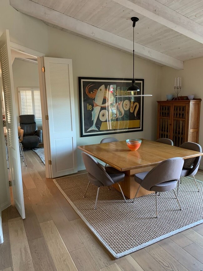 Building Photo - Beautiful Home in Gated Community