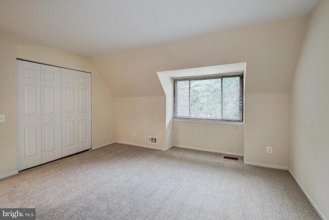 Building Photo - 1502 Farsta Ct