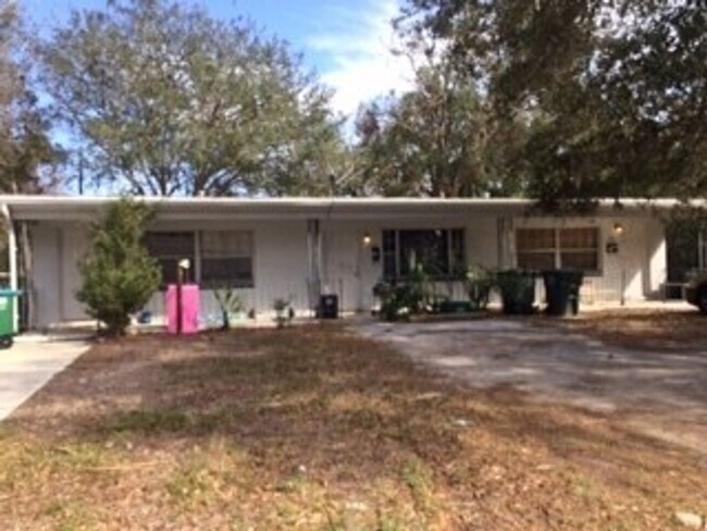 Primary Photo - Martha Drive Triplex (3)