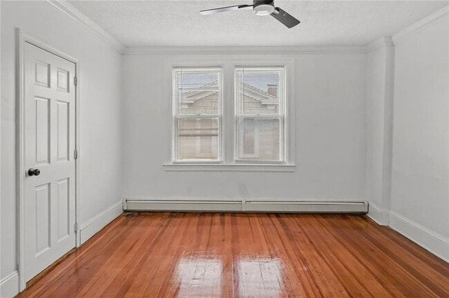 Building Photo - 123 Radcliffe Ave