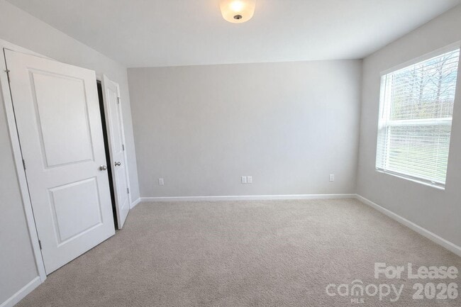 Building Photo - 11154 Woodland Crk Wy