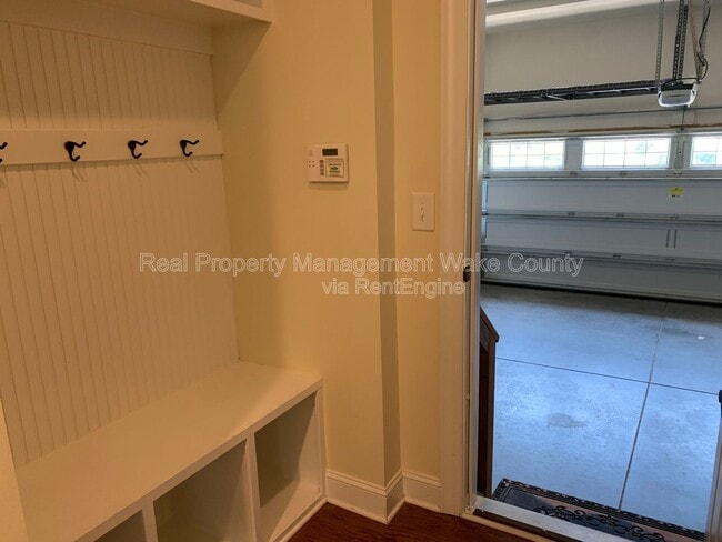 Building Photo - 308 Bay Willow Ct