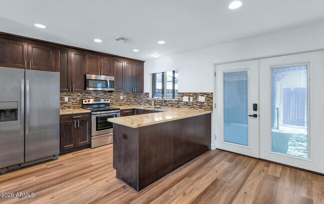 Building Photo - 5805 N Granite Reef Rd