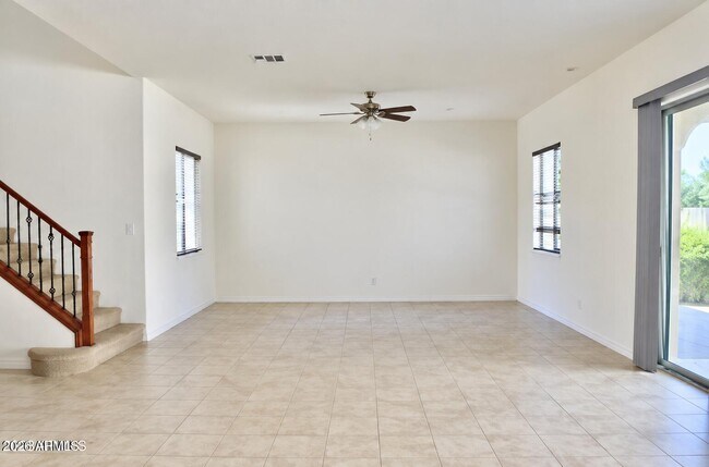 Building Photo - 2834 E Aloe Pl