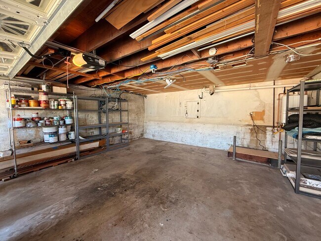 Building Photo - Charming 4BR San Diego Home with Front Dec...