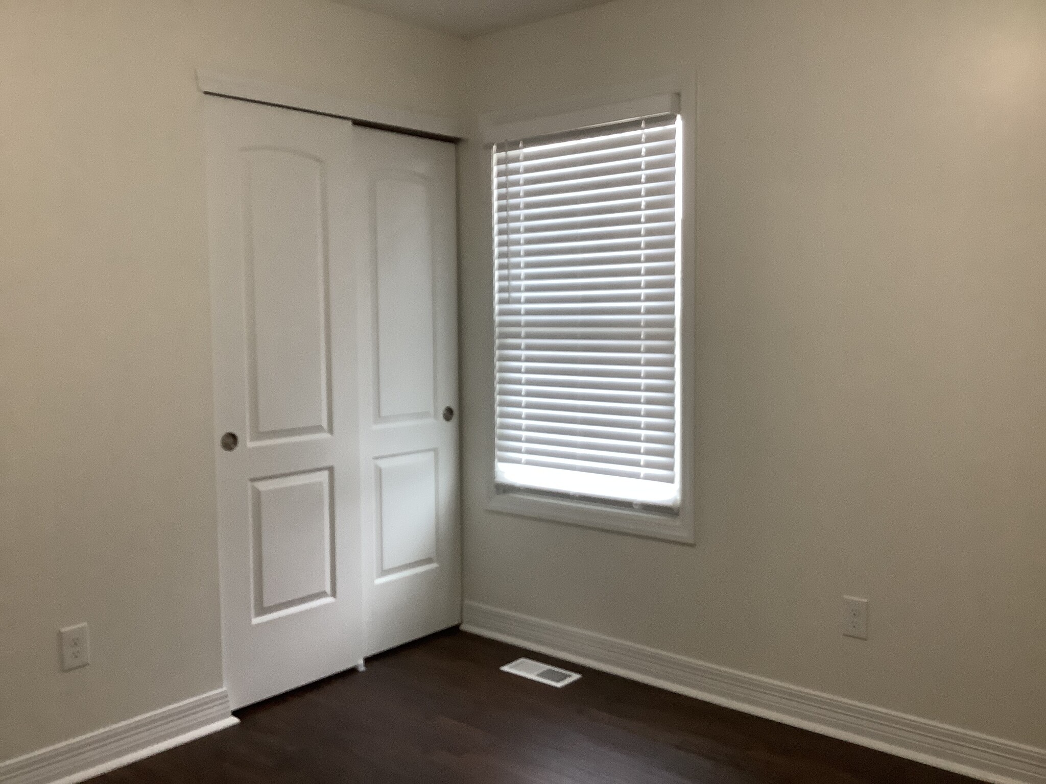 Building Photo - 768 Shellbark St