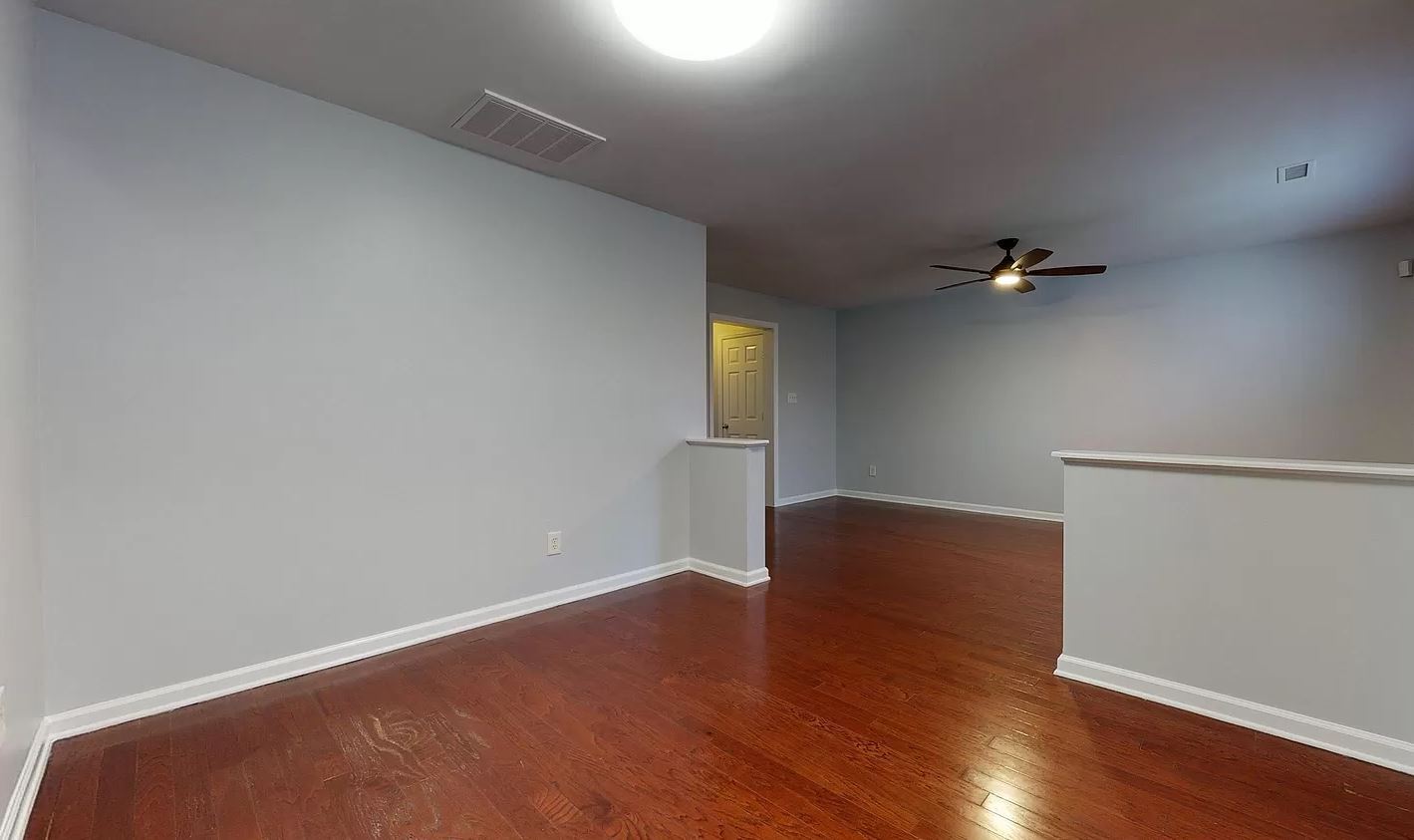 Building Photo - 9806 Blackwell Dr