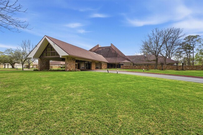 Building Photo - 16810 Deck Ct