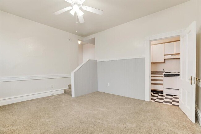 Building Photo - Charming 1-Bedroom Coming Soon!