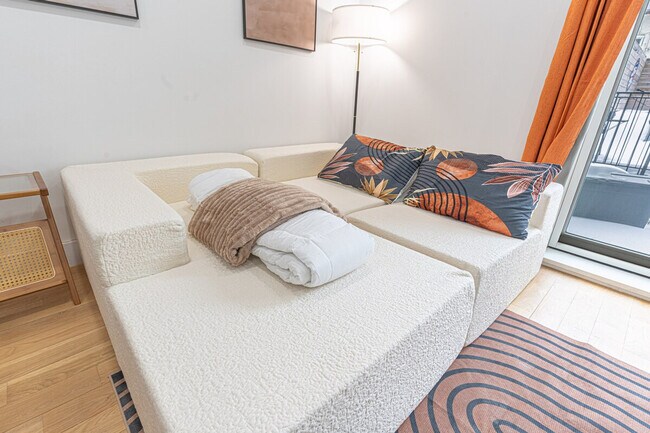 Building Photo - 1255 Decatur St