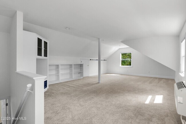 Building Photo - 1216 Barkentine Dr